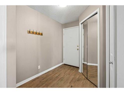 1402-8810 Royal Birch Boulevard Nw, Calgary, AB - Indoor Photo Showing Other Room