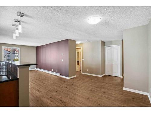 1402-8810 Royal Birch Boulevard Nw, Calgary, AB - Indoor Photo Showing Other Room