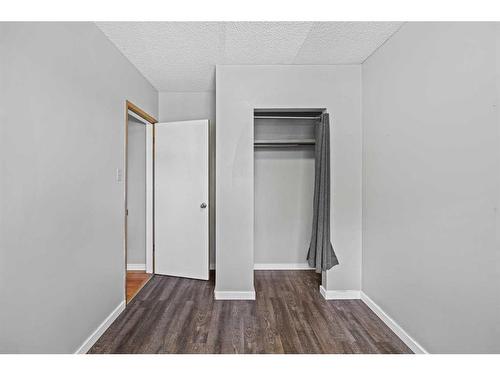 209 Windermere Road Sw, Calgary, AB - Indoor Photo Showing Other Room