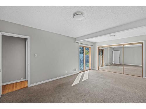 209 Windermere Road Sw, Calgary, AB - Indoor Photo Showing Bathroom