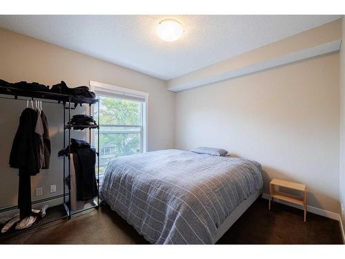 302-1740 9 Street Nw, Calgary, AB - Indoor Photo Showing Bedroom