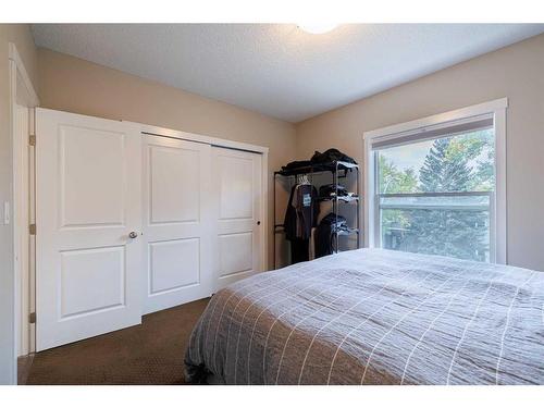 302-1740 9 Street Nw, Calgary, AB - Indoor Photo Showing Bedroom