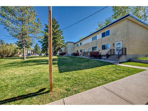 128-2211 19 Street Ne, Calgary, AB - Outdoor