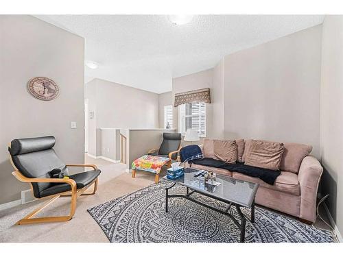 19 Rocky Vista Terrace Nw, Calgary, AB - Indoor Photo Showing Living Room