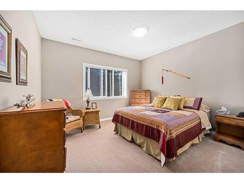 19 Rocky Vista Terrace Nw, Calgary, AB - Indoor Photo Showing Bedroom