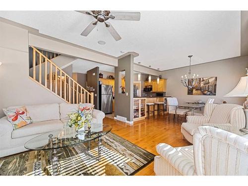 19 Rocky Vista Terrace Nw, Calgary, AB - Indoor Photo Showing Living Room