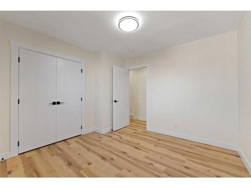 535 Penworth Way Se, Calgary, AB - Indoor Photo Showing Other Room