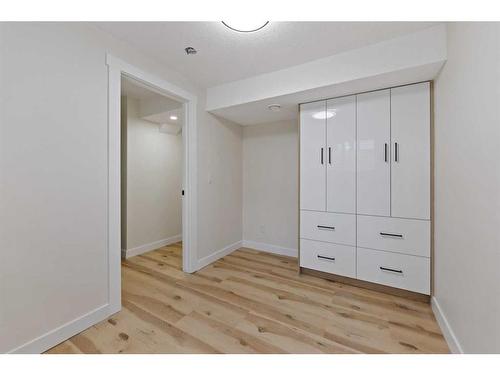 535 Penworth Way Se, Calgary, AB - Indoor Photo Showing Other Room