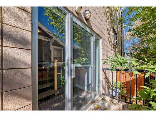 8-810 2 Street Ne, Calgary, AB - Outdoor With Exterior