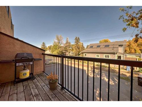 8-810 2 Street Ne, Calgary, AB - Outdoor With Exterior