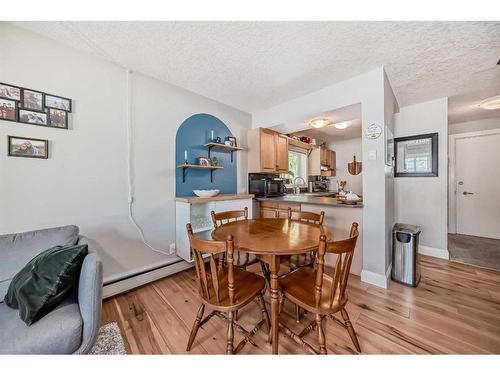 8-810 2 Street Ne, Calgary, AB - Indoor Photo Showing Dining Room