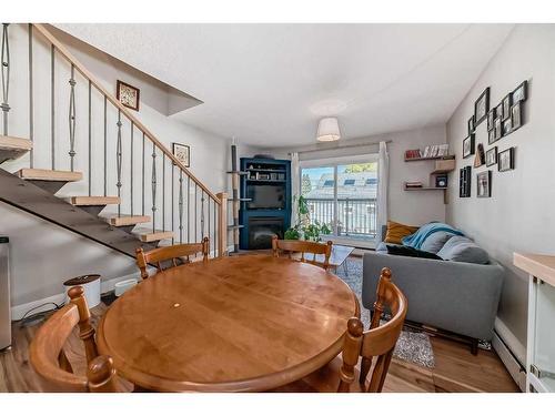 8-810 2 Street Ne, Calgary, AB - Indoor Photo Showing Other Room