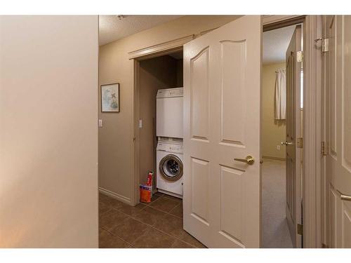 342-30 Sierra Morena Landing Sw, Calgary, AB - Indoor Photo Showing Laundry Room