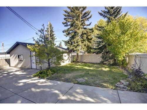 205 Allan Crescent Se, Calgary, AB - Outdoor