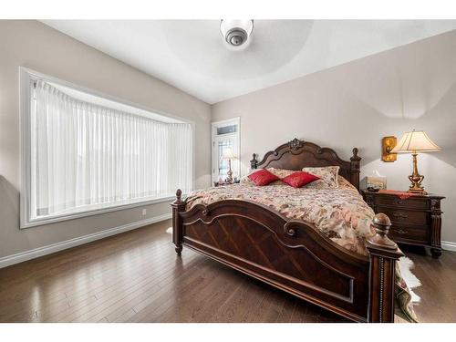 47 Cimarron Estates Road, Okotoks, AB - Indoor Photo Showing Bedroom