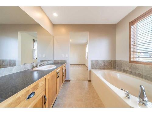 136 New Brighton Lane Se, Calgary, AB - Indoor Photo Showing Bathroom