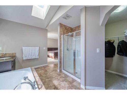 133 Panatella Parade Nw, Calgary, AB - Indoor Photo Showing Bathroom