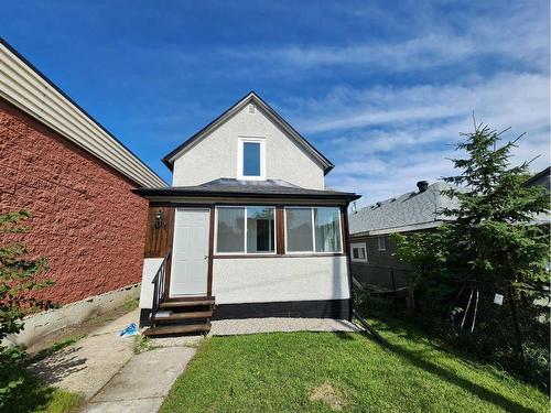 814 21 Avenue Se, Calgary, AB - Outdoor