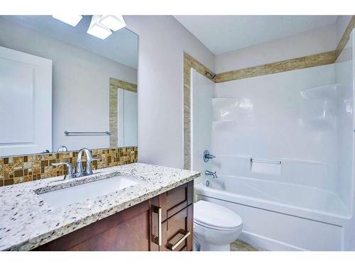 32 Saddlelake Gardens Ne, Calgary, AB - Indoor Photo Showing Bathroom