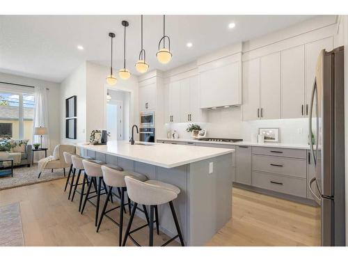 2710 17A Street Nw, Calgary, AB - Indoor Photo Showing Kitchen With Stainless Steel Kitchen With Upgraded Kitchen