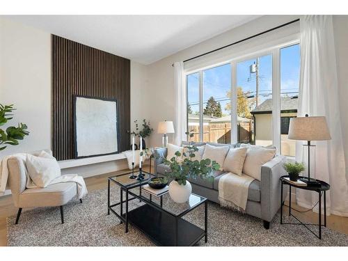 2710 17A Street Nw, Calgary, AB - Indoor Photo Showing Living Room