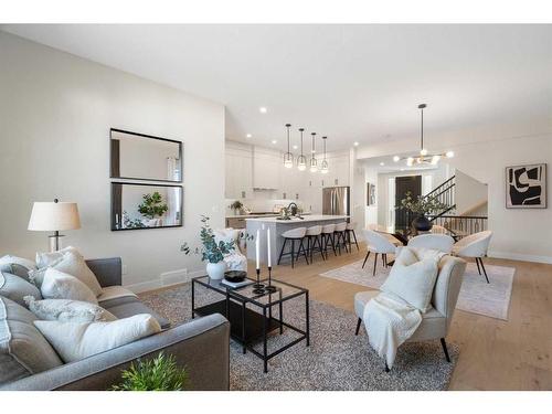 2710 17A Street Nw, Calgary, AB - Indoor Photo Showing Living Room