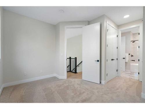 2710 17A Street Nw, Calgary, AB - Indoor Photo Showing Other Room