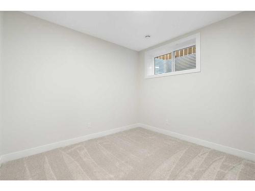 2710 17A Street Nw, Calgary, AB - Indoor Photo Showing Other Room