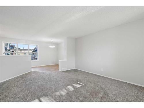 348 Mckenzie Towne Link Se, Calgary, AB - Indoor Photo Showing Other Room