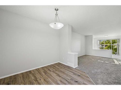 348 Mckenzie Towne Link Se, Calgary, AB - Indoor Photo Showing Other Room