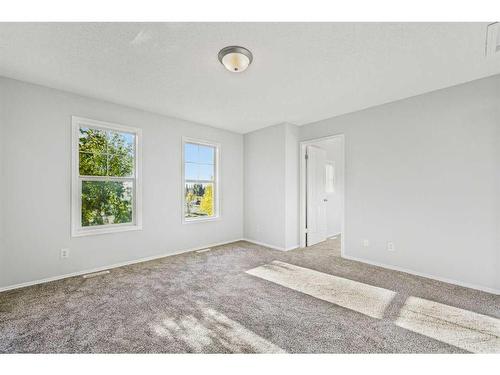 348 Mckenzie Towne Link Se, Calgary, AB - Indoor Photo Showing Other Room