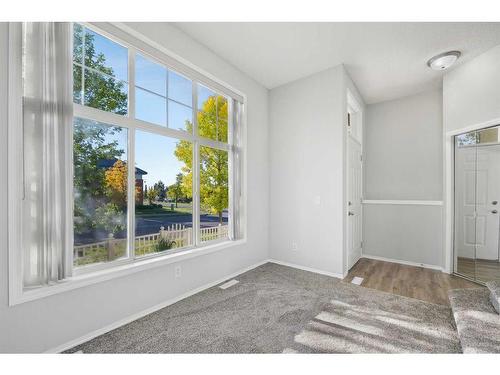 348 Mckenzie Towne Link Se, Calgary, AB - Indoor Photo Showing Other Room