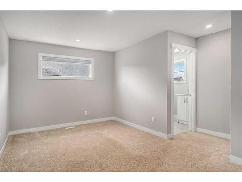 159 Sherview Grove Nw, Calgary, AB - Indoor Photo Showing Other Room