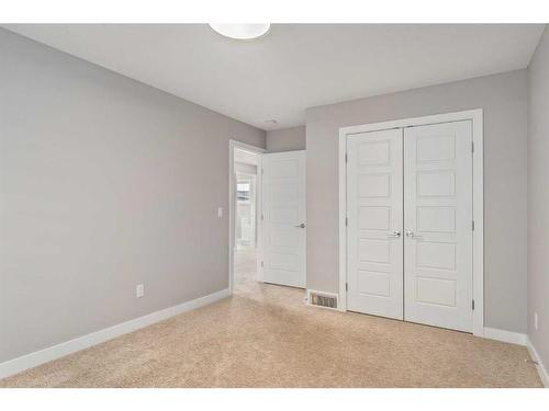 159 Sherview Grove Nw, Calgary, AB - Indoor Photo Showing Other Room