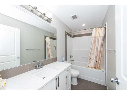 134 Howse Rise Ne, Calgary, AB - Indoor Photo Showing Bathroom