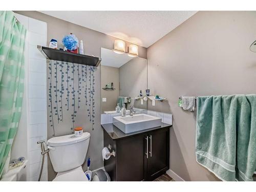 1106-155 Skyview Ranch Way Ne, Calgary, AB - Indoor Photo Showing Bathroom