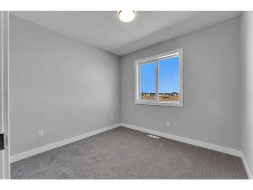 600 Dawson Drive, Chestermere, AB - Indoor Photo Showing Other Room