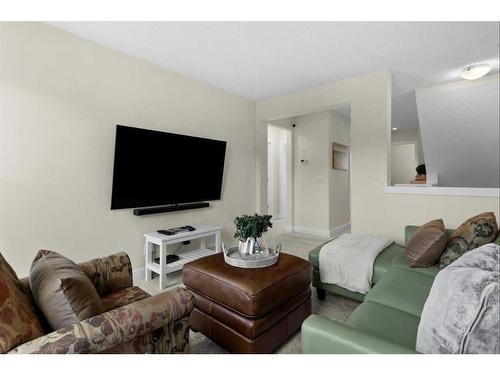 88 Victoria Cross Boulevard Sw, Calgary, AB - Indoor Photo Showing Living Room