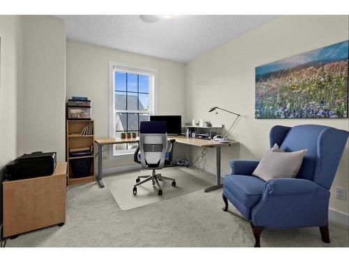 88 Victoria Cross Boulevard Sw, Calgary, AB - Indoor Photo Showing Office