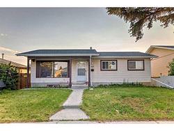 847 Madeira Drive NE Calgary, AB T2A 4N2