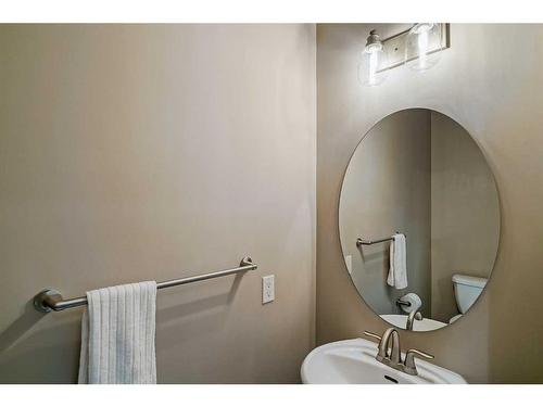 182 Mahogany Passage Se, Calgary, AB - Indoor Photo Showing Bathroom