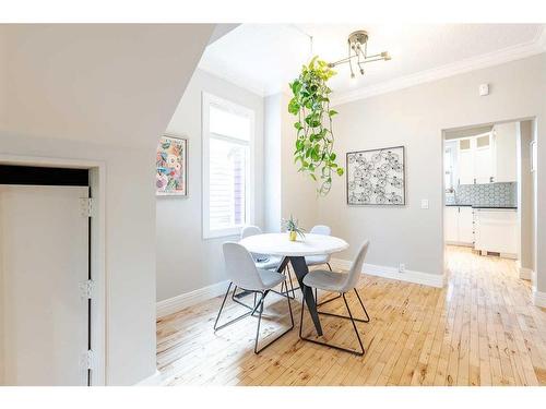 1021 17 Avenue Se, Calgary, AB - Indoor Photo Showing Dining Room