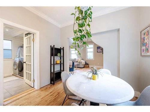 1021 17 Avenue Se, Calgary, AB - Indoor Photo Showing Dining Room