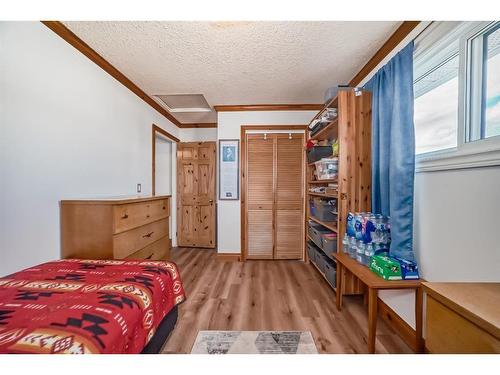 27 Rundleson Way Ne, Calgary, AB - Indoor Photo Showing Bedroom