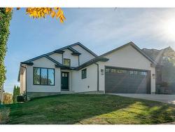 2281 Sirocco Drive SW Calgary, AB T3H 3M3