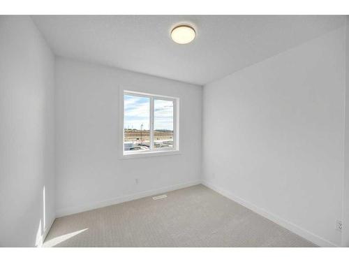 604 Dawson Drive, Chestermere, AB - Indoor Photo Showing Other Room