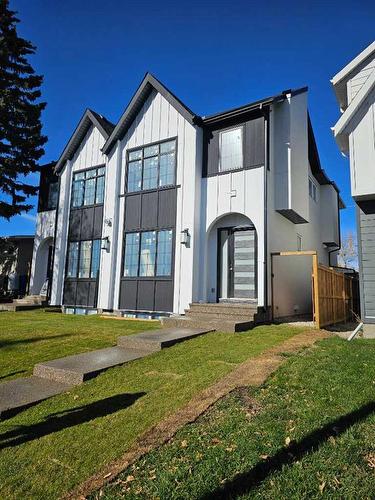 2424 53 Avenue Sw, Calgary, AB - Outdoor