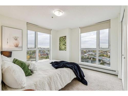 1402-325 3 Street Se, Calgary, AB - Indoor Photo Showing Bedroom