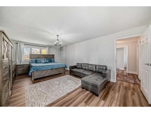 7 Berkshire Road Nw, Calgary, AB - Indoor