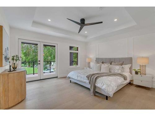 511 Wilderness Drive Se, Calgary, AB - Indoor Photo Showing Bedroom